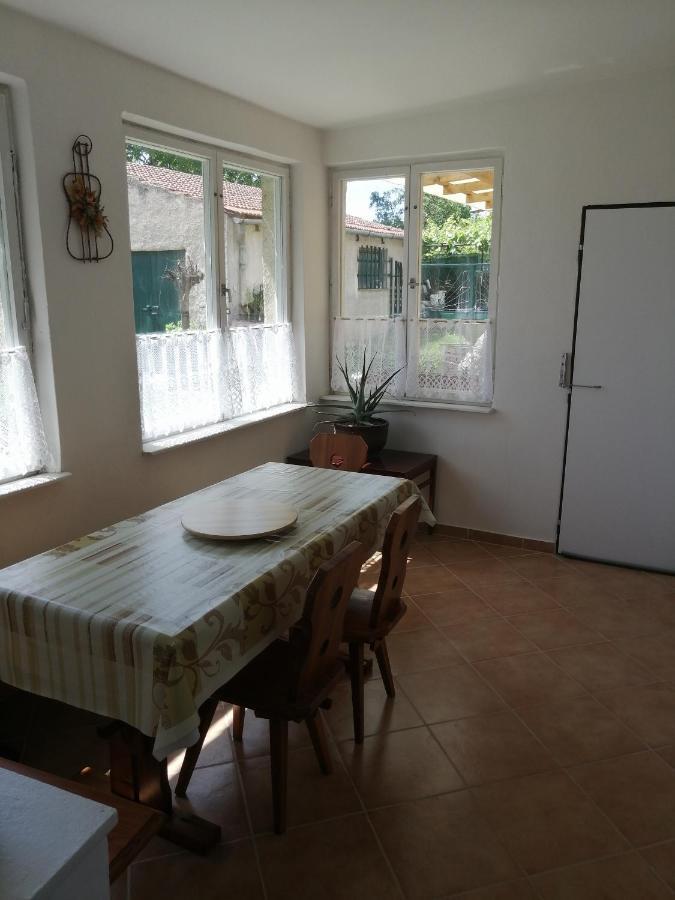 U Ladi Apartment Bulhary Luaran gambar