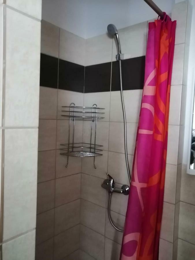 U Ladi Apartment Bulhary Luaran gambar